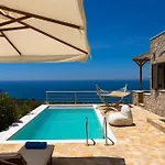 Villa Tseralia Houses *