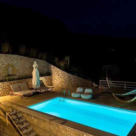 Tseralia Villa