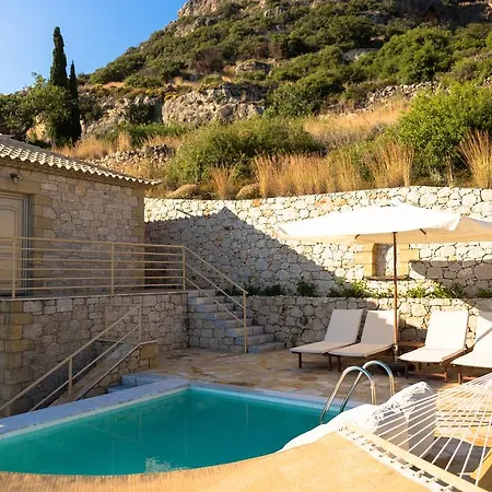 Tseralia Villa *