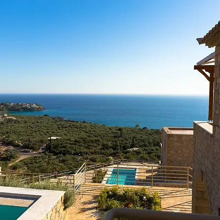 Tseralia Houses * Stoúpa