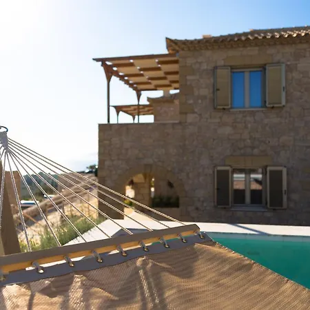 Villa Tseralia *